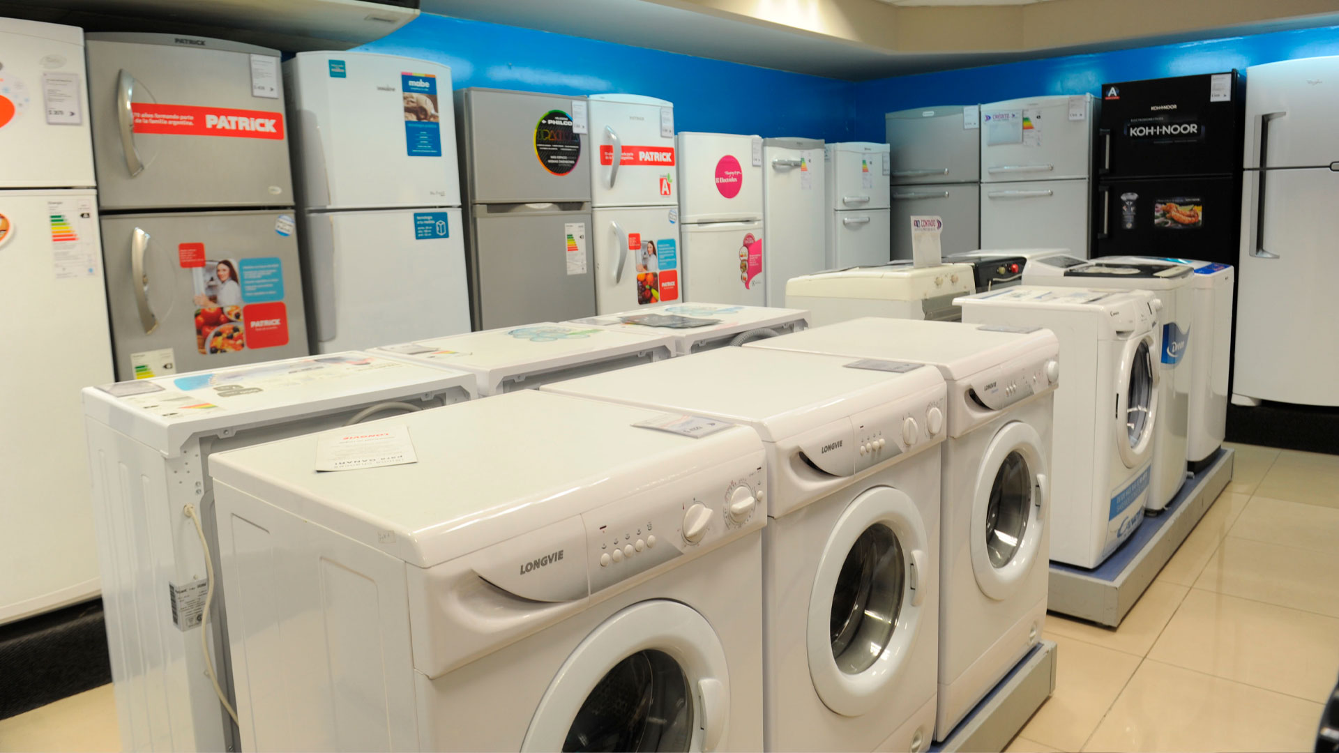Gobierno impulsará plan de 12 cuotas sin interés para sacar de la crisis a las fábricas de heladeras y lavarropas.